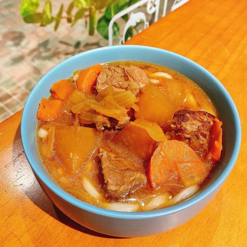 老闆家紅燒燉黑豬肉實拍